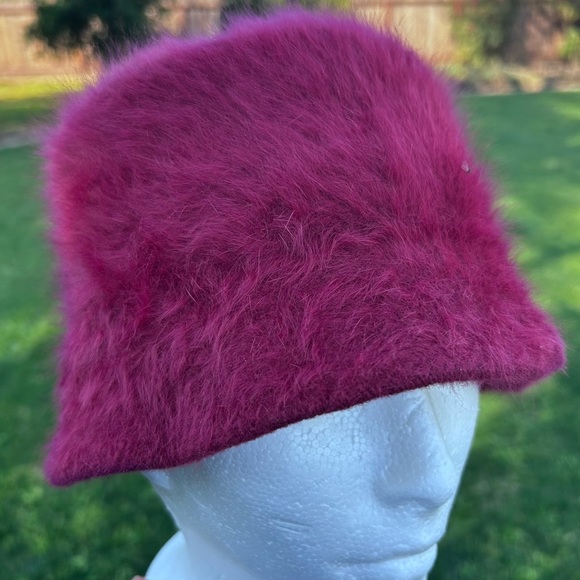 Nordstrom Angora Fur Bucket Hat Passy Womens
Made in France - Picture 3 of 6